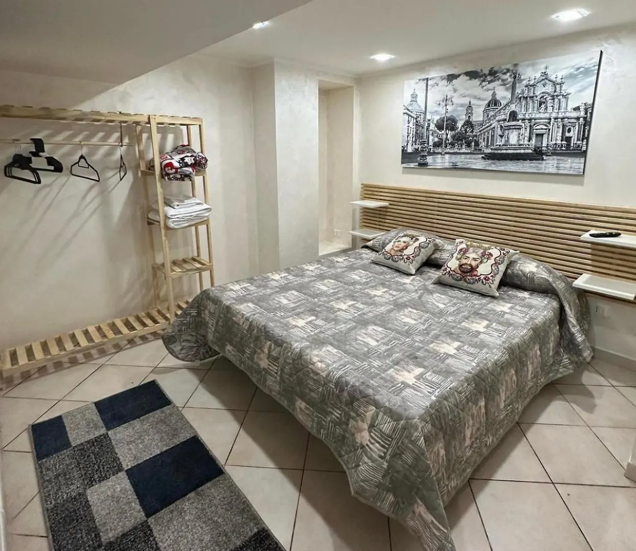 Lory House Apartment كاتانيا